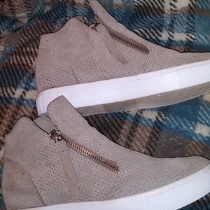 Steve Madden Suede Boots